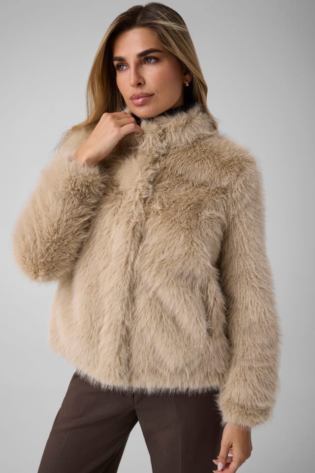 Chaqueta de piel sintética