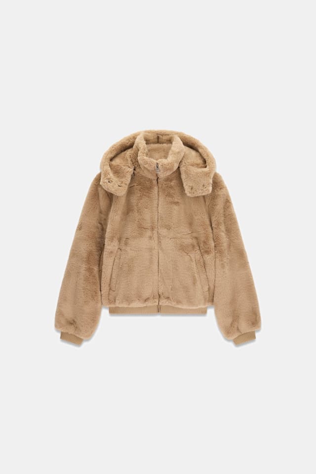Chaqueta bomber con capucha de piel sintética