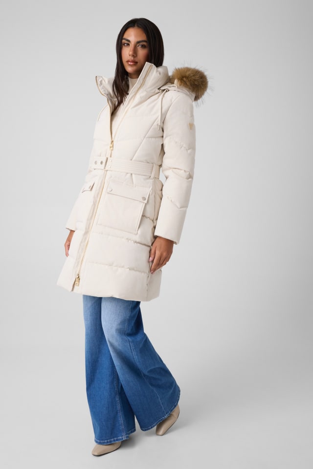 Chaqueta acolchada con cinturón largo