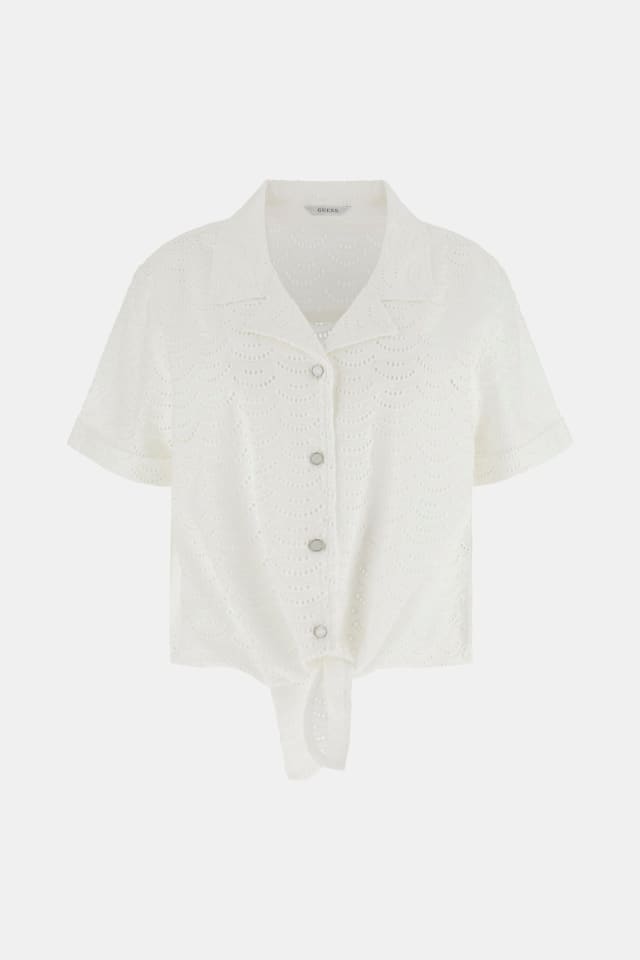 Camisa con ojales