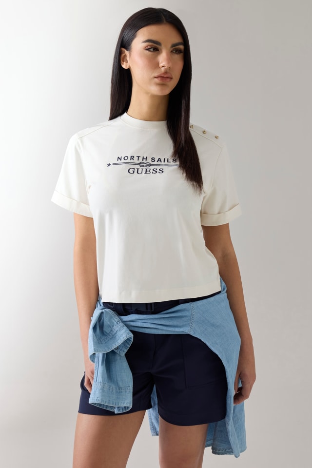 Camiseta con logo impreso