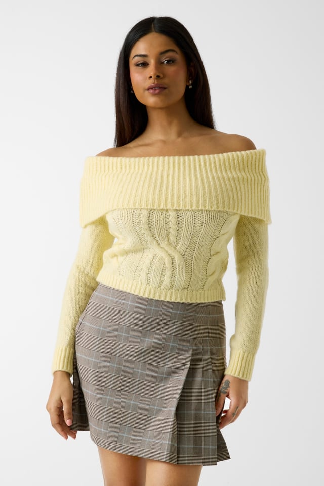 Schulterfreier Pullover aus Wollmix