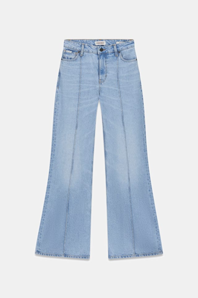Jeans de tiro alto acampanados