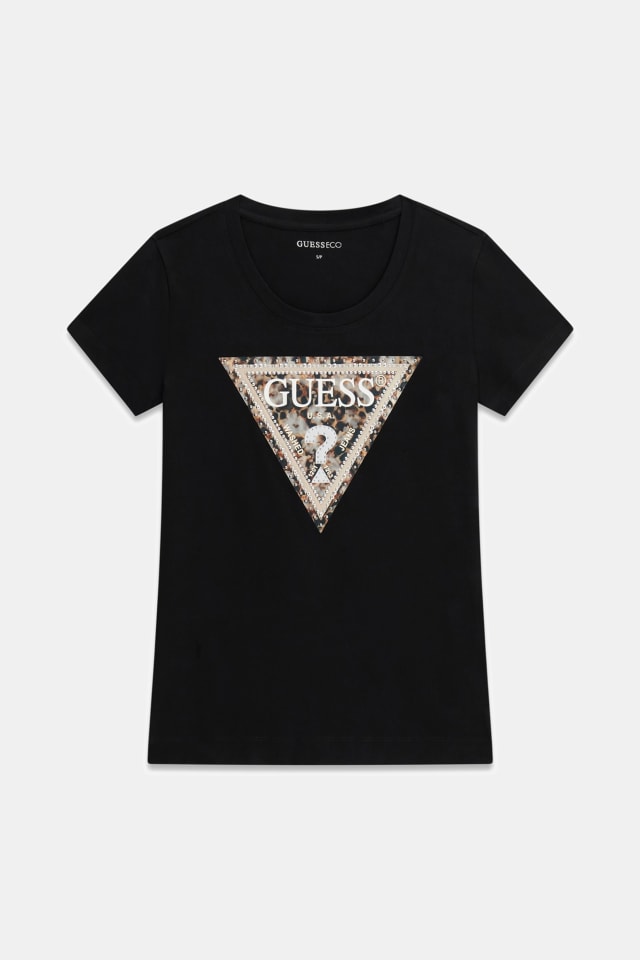 Camiseta com logo de triângulo