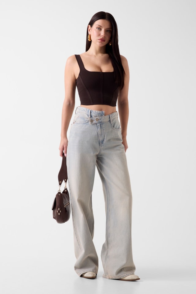 Wide-leg jeans