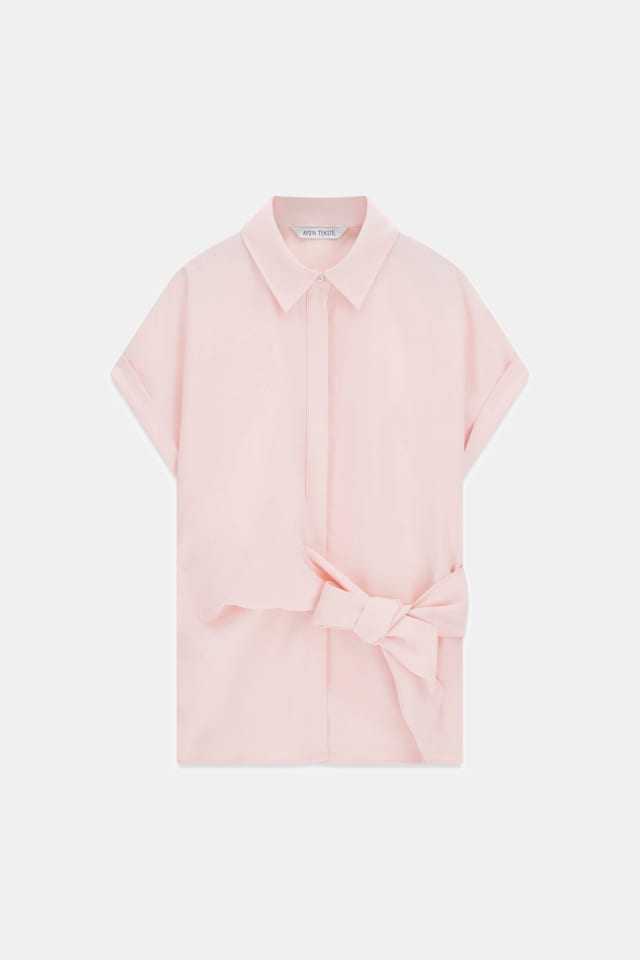 Camisa de lino con cordones