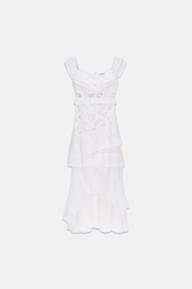 Vestido encaje hombros descubiertos
