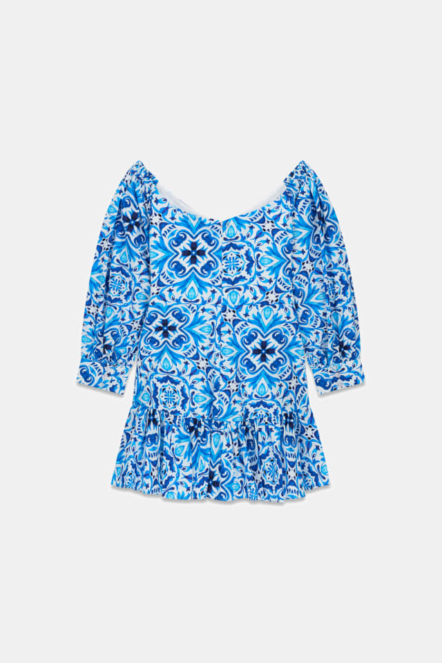 Vestido estampado con hombros descubiertos