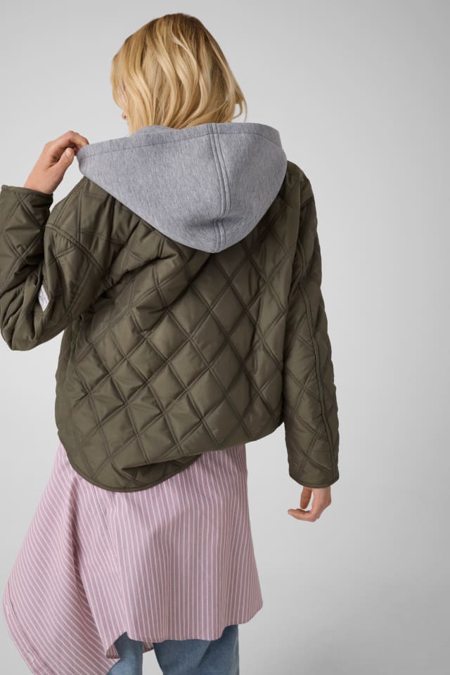 Gesteppte Kapuzenjacke
