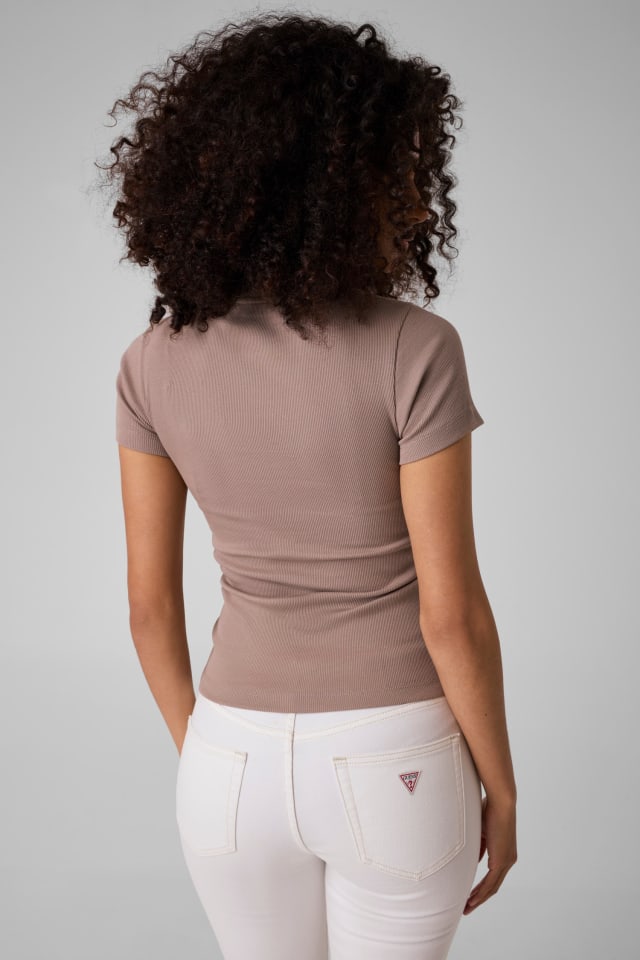 T-shirt met geborduurd logo