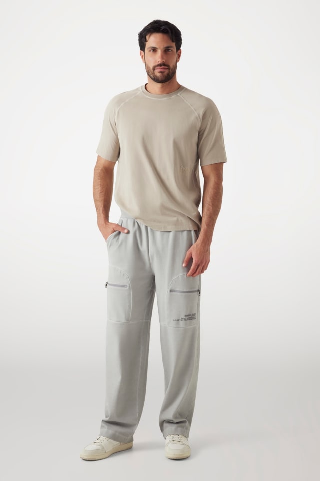 Regular fit logolu T-shirt Erkek | GUESS® Geçmiş Koleksiyonlar