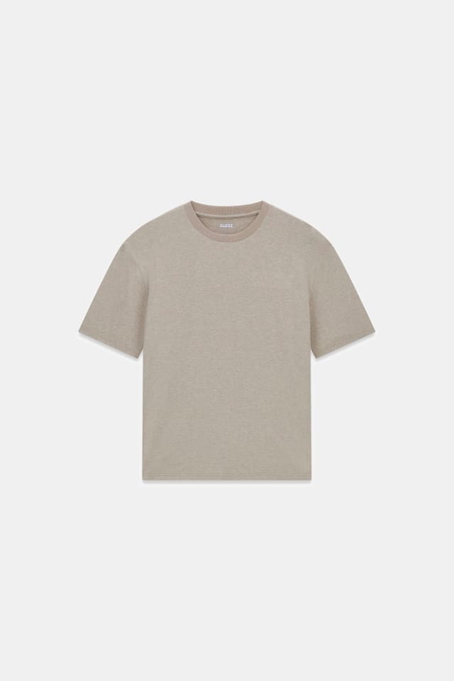 Camiseta de modelagem ampla