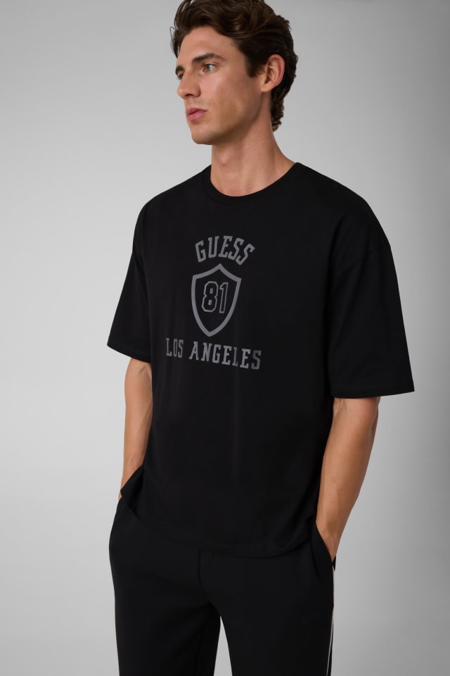 Camiseta de modelagem ampla