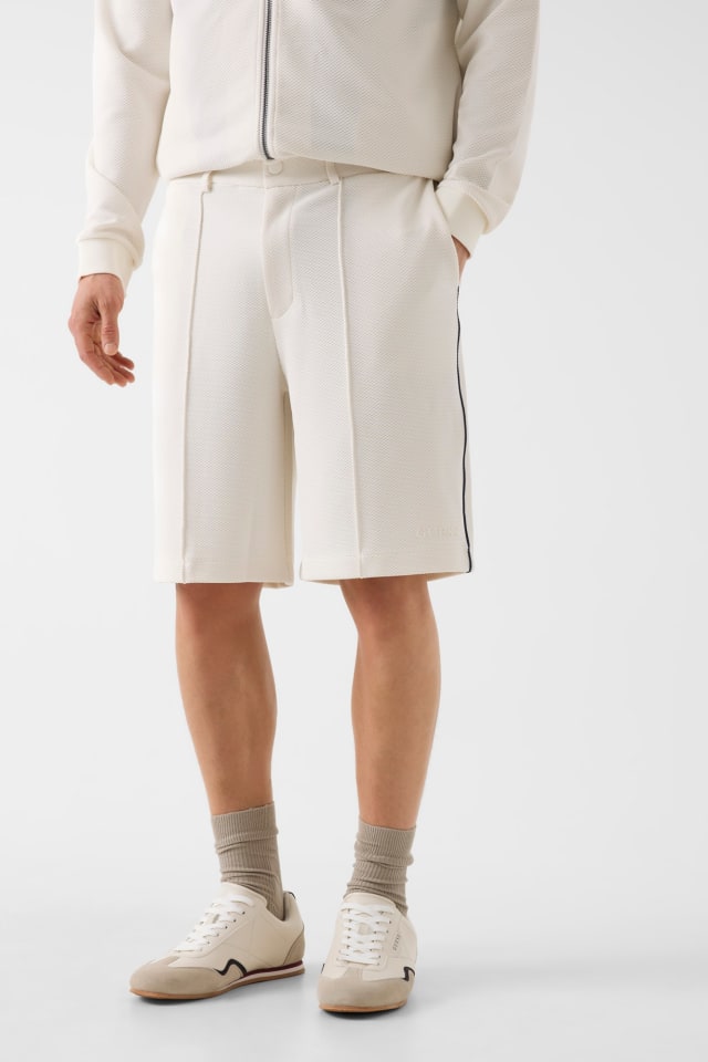 Regular fit shorts