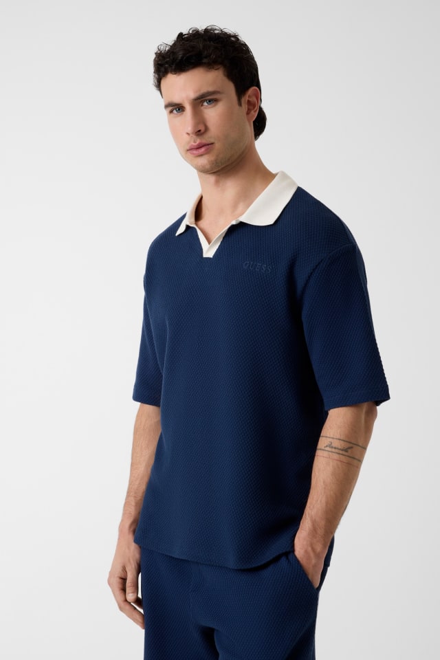 Triangle logo polo