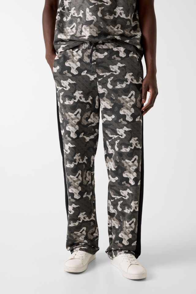Pantalones rectos de pierna Straight Leg con estampado de camuflaje