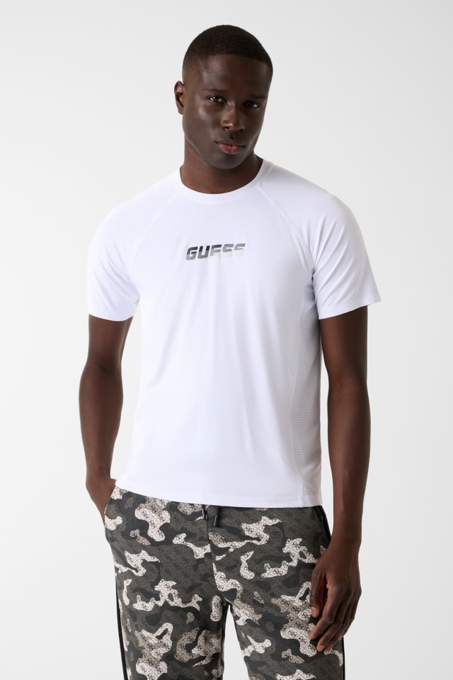 Front logo T-shirt