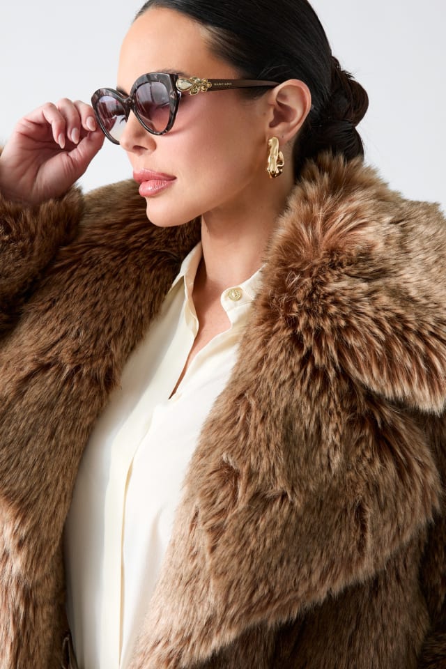 ＆プレシャス MARCIANO by GUESS® Duchesse Faux-Fur Jacket