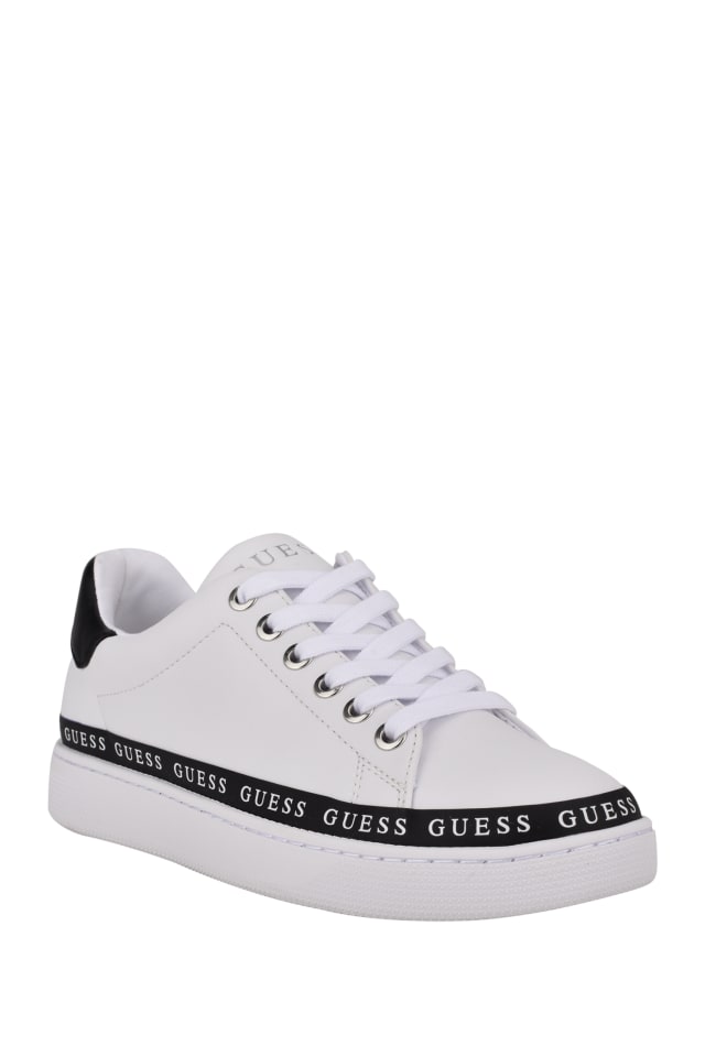 Rinzed Logo Trim Low-Top Sneakers