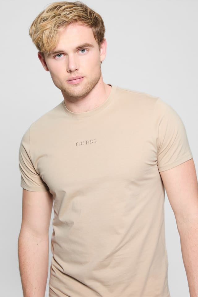 Tee-shirt brod&eacute; de signature