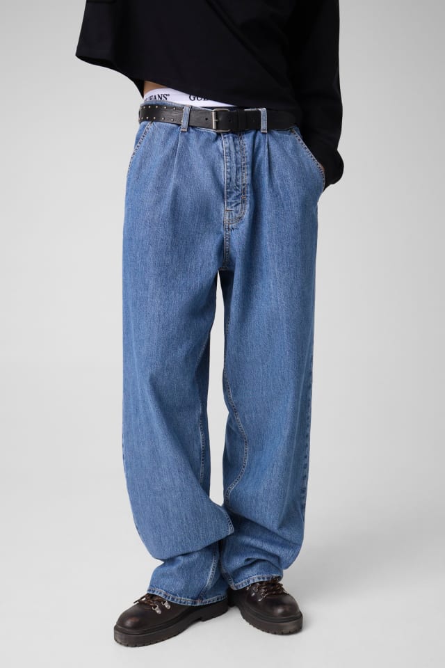 GUESS® G20 Super Baggy Jeans
