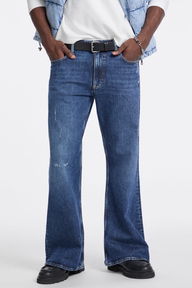 GUESS® Bootcut Jeans
