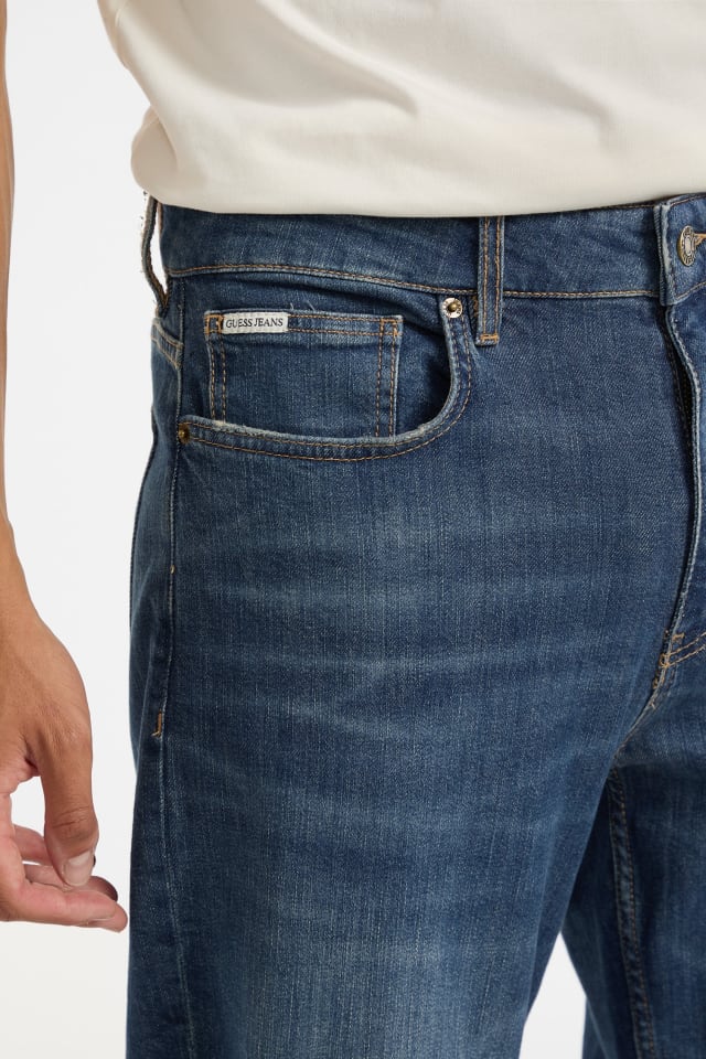 GUESS® G15 Relaxed Taper Jeans
