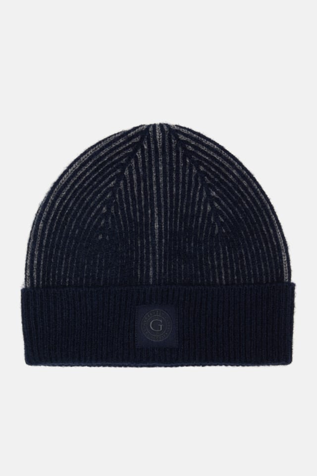 GUESS® Eco Bicolor Ribbed Beanie