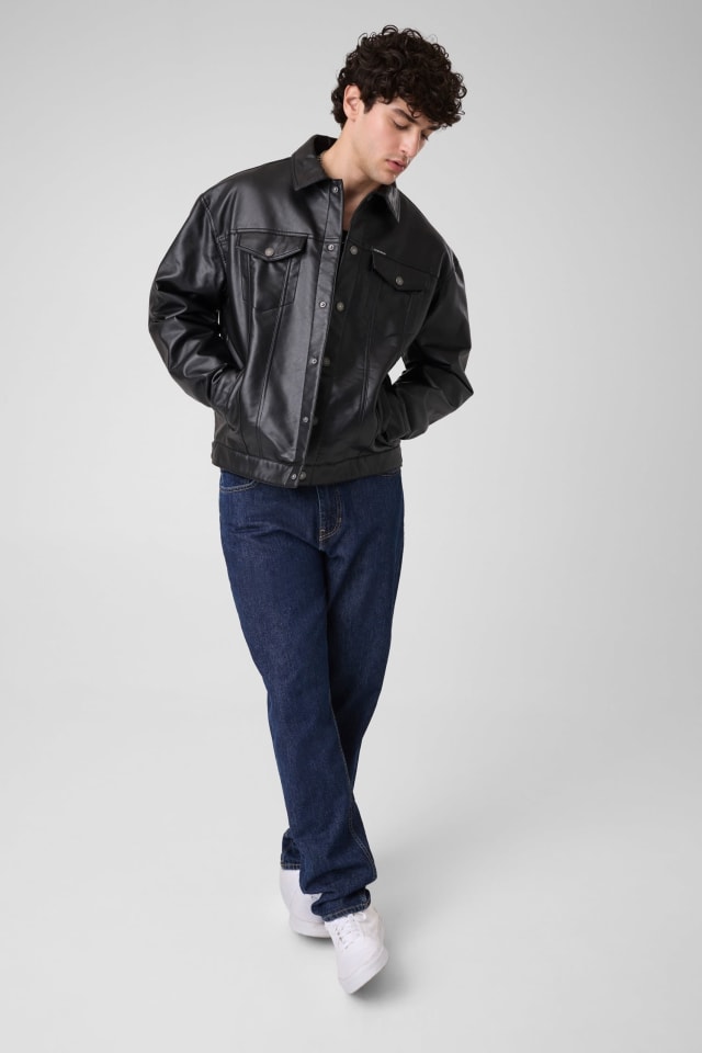 GUESS® G15 Relaxed Taper Jeans