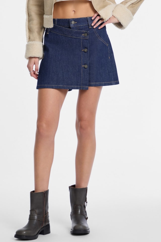 【インディゴブルー(MBL)】GUESS デニム スカート (W)LADIES' Denim Skort LADIES' Denim Skort デニム スカート | GUESS(ゲス) JAPAN 公式