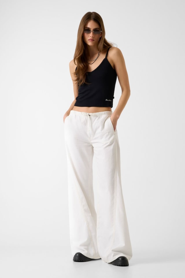 GUESS ホワイトデニム　バギー　36インチ　ssz GUESS® Jogger wide leg jeans