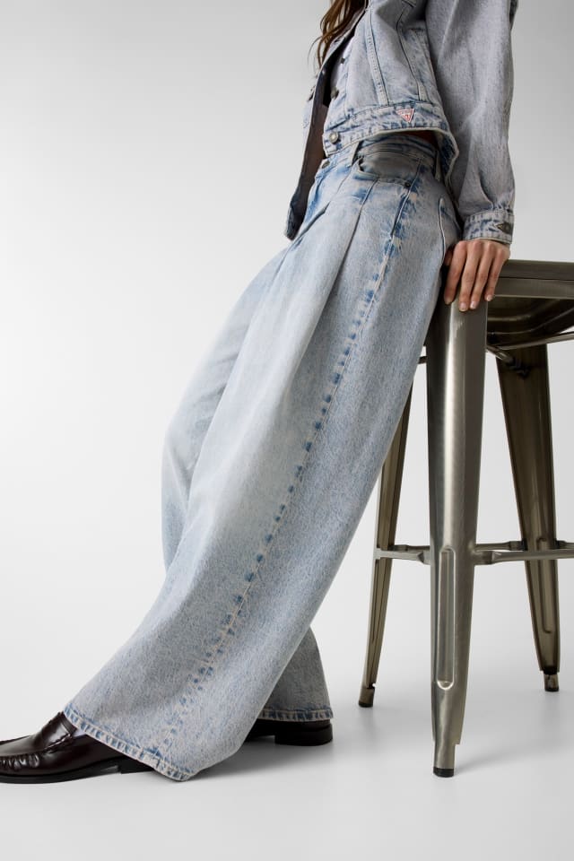 GUESS® G12 Pleated extra wide-leg jeans
