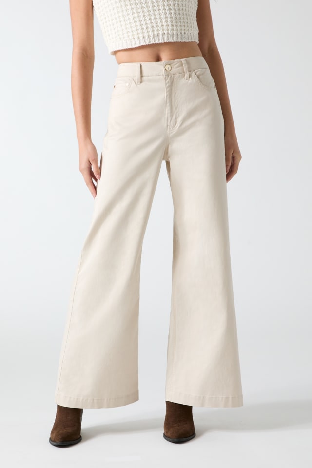 Wide-leg pants