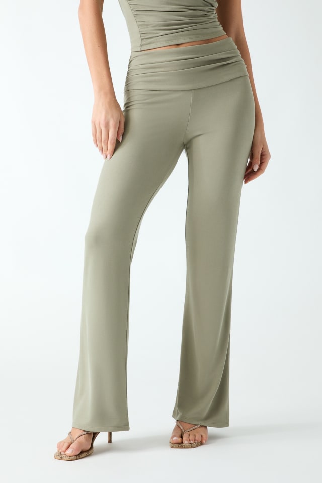 Pantalon &agrave; jambe &eacute;vas&eacute;e