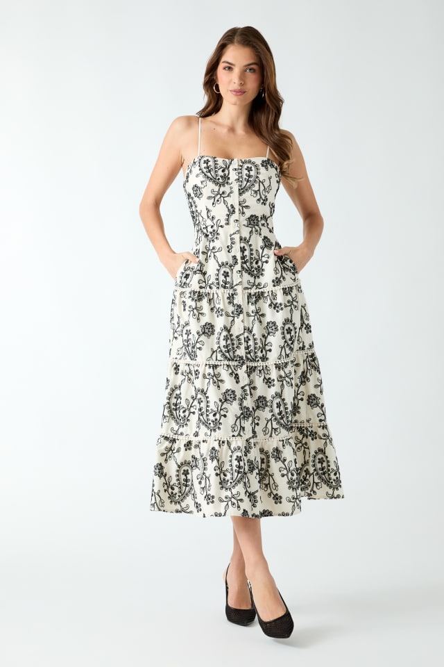 Robe midi brod&eacute;e