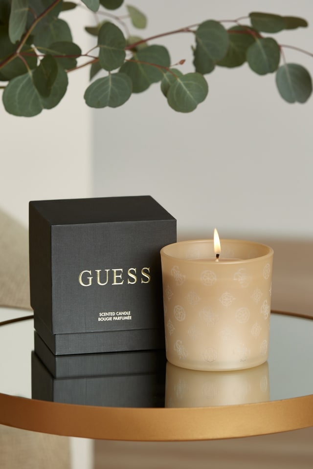Peony Quattro G Candle