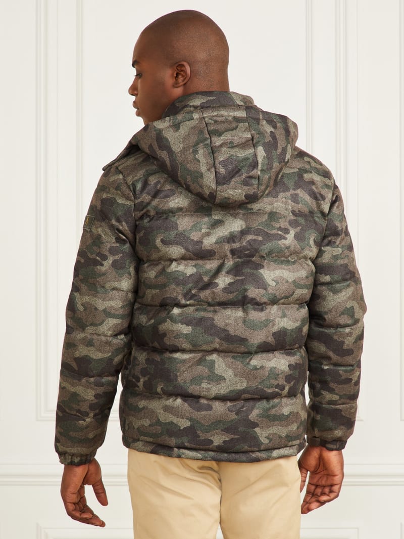 Guess camo puffer jacket discount