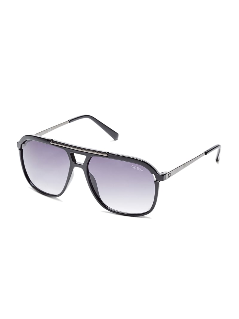 Oversized Navigator Sunglasses