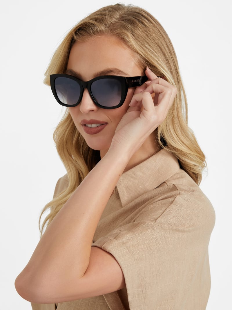 Plastic Rounded Square Sunglasses | GUESS Factory Ca
