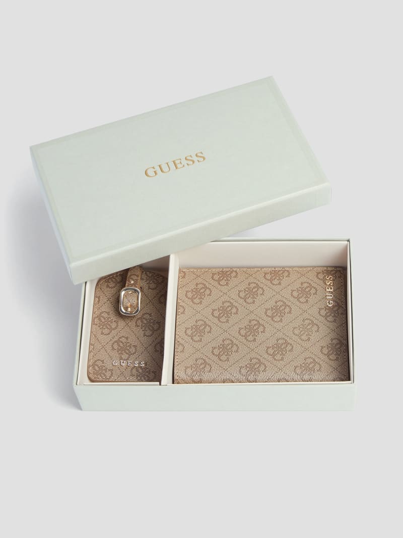 Passport Case and Luggage Tag Gift Set | GUESS