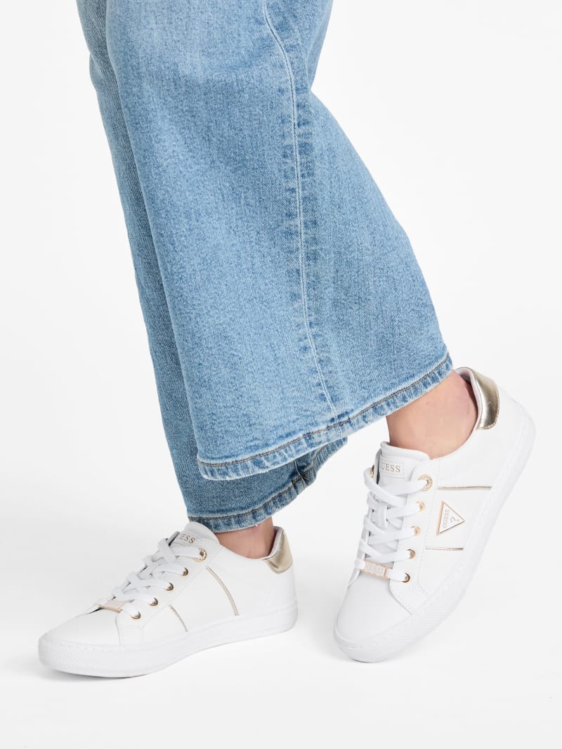 Lizanne Low-Top Sneakers | GUESS Factory Ca