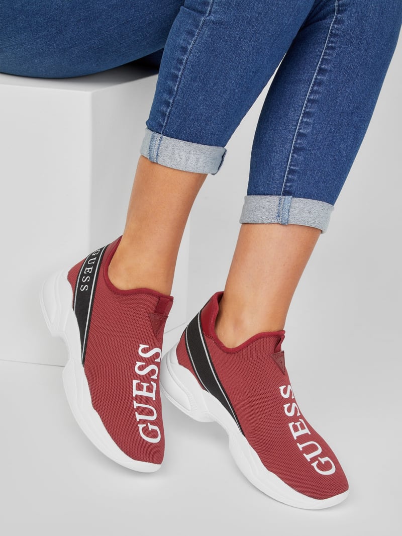Guess sneakers 2021
