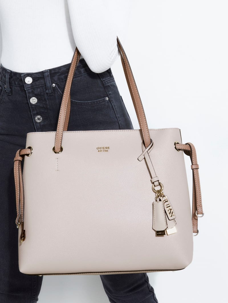 guess white shoulder bag