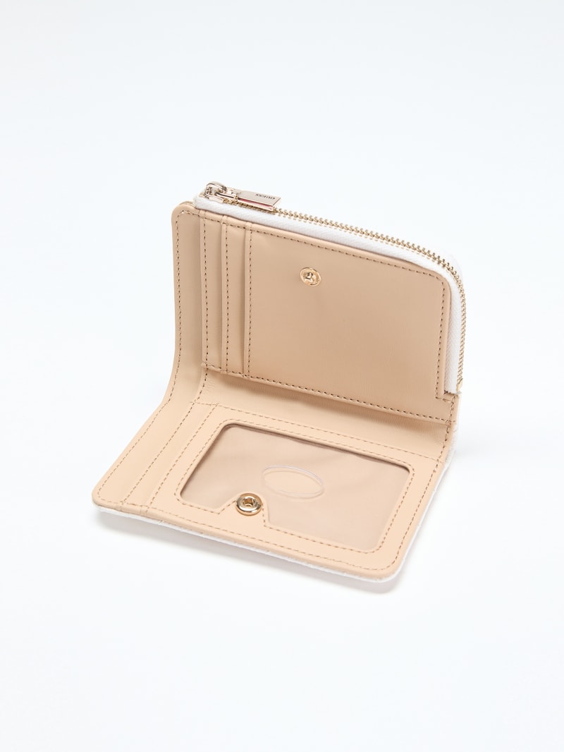 Stacey Wallet