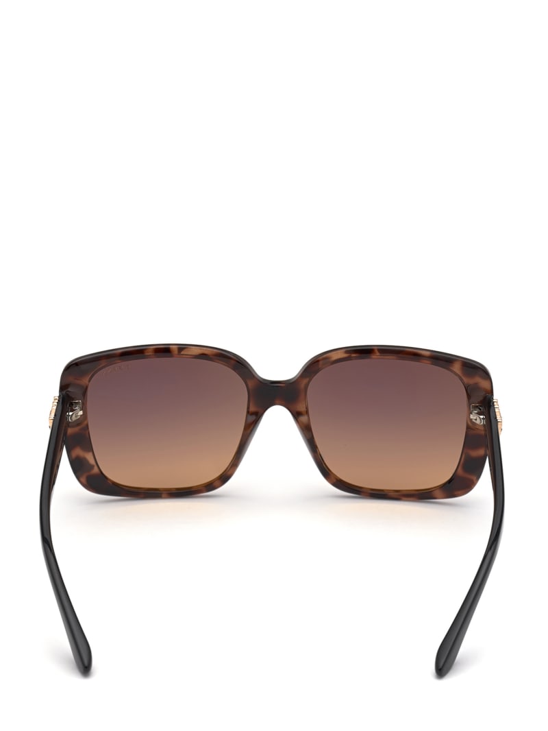 Guess Nelly Oversized Square Sunglasses. 4