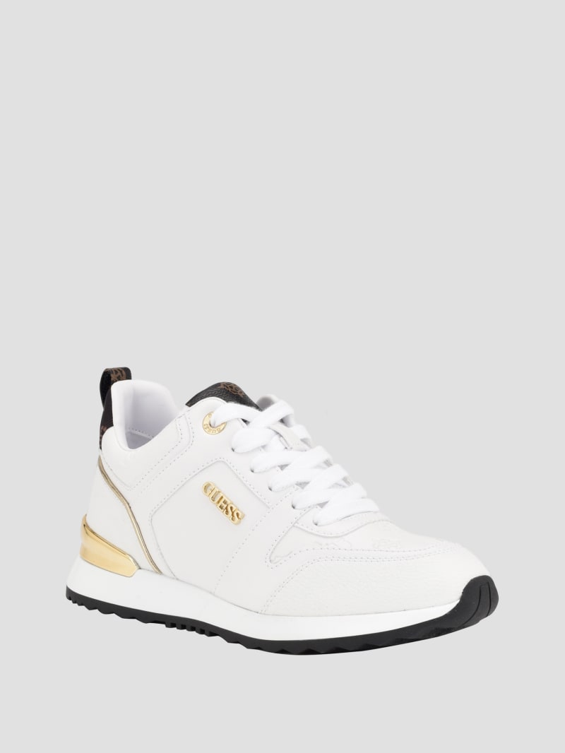 Guess sneakers outlet logo