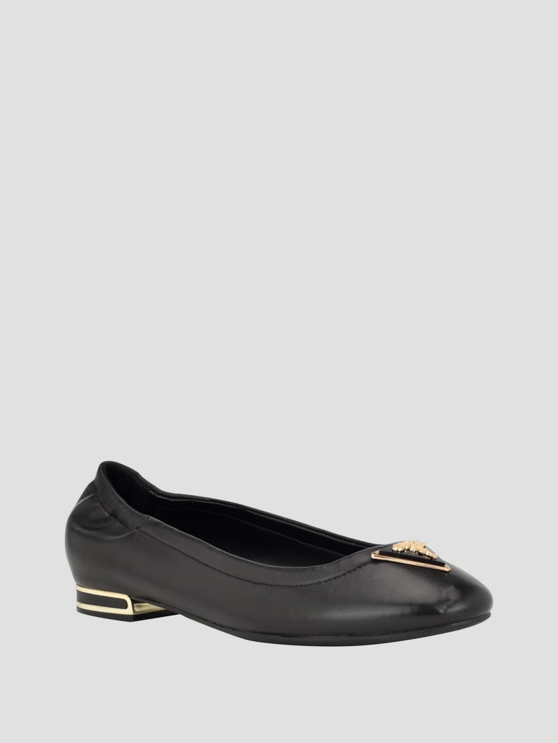 black flat dress shoes