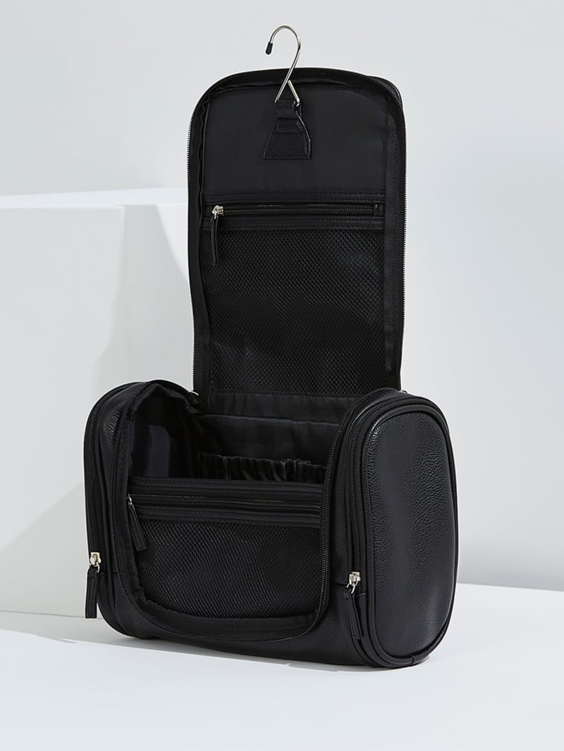 Guess toiletry bag shop