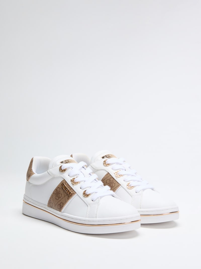 Stew 4G Logo Sneaker · Guess