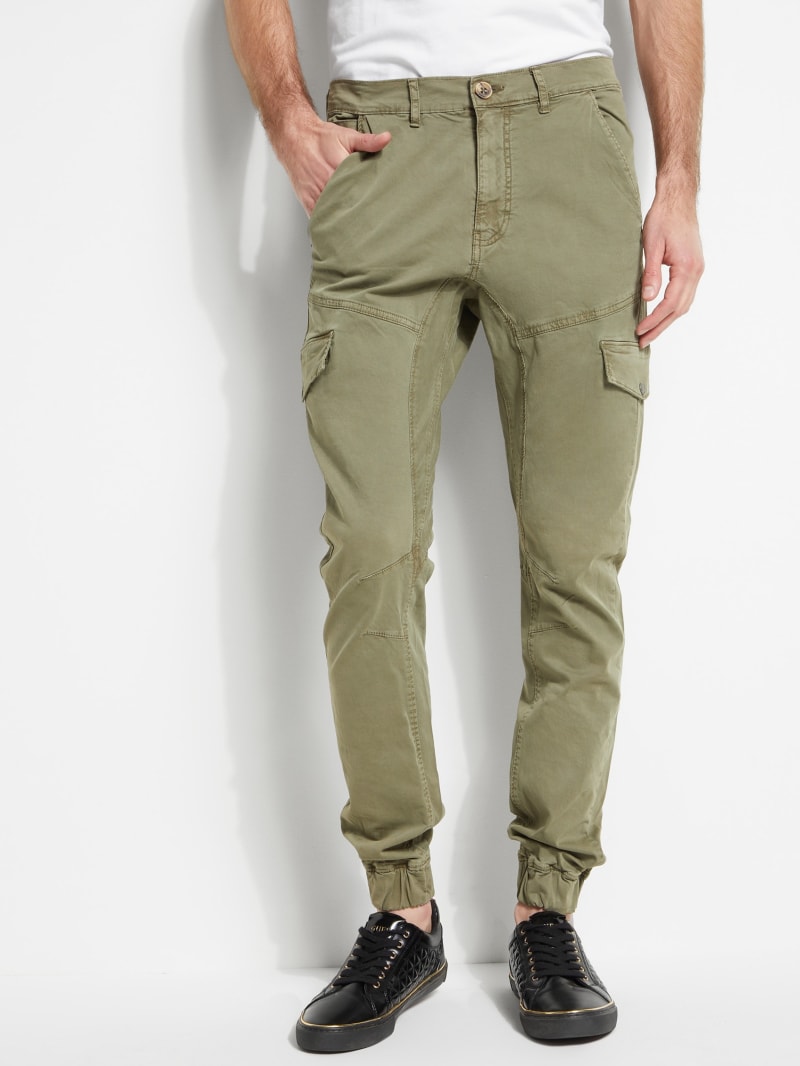 tapered cargo pants